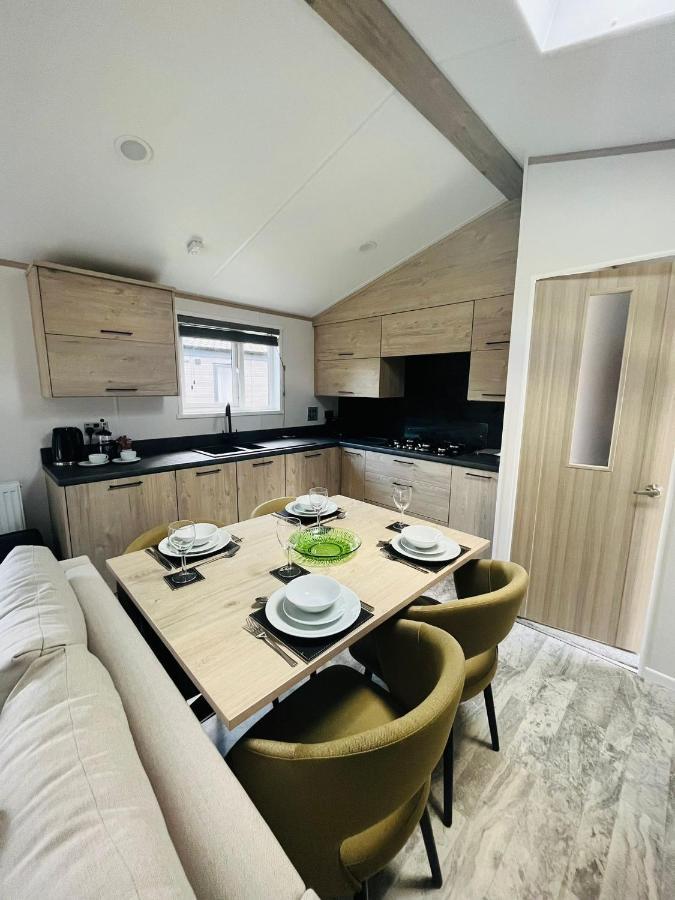 Fir Tree Lodge With Hot Tub York Zewnętrze zdjęcie