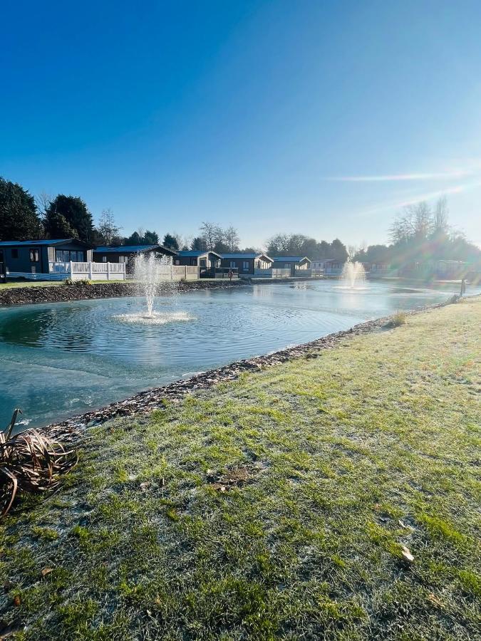 Fir Tree Lodge With Hot Tub York Zewnętrze zdjęcie
